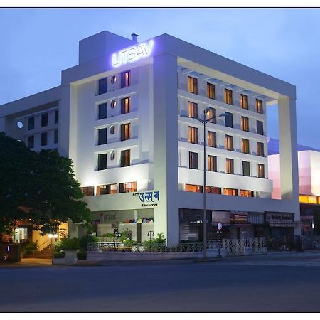 Hotel Utsav Deluxe Pune Esterno foto