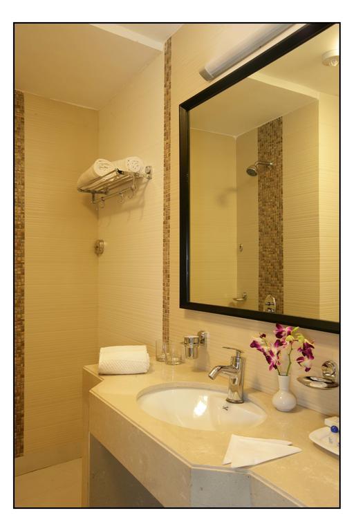 Hotel Utsav Deluxe Pune Camera foto