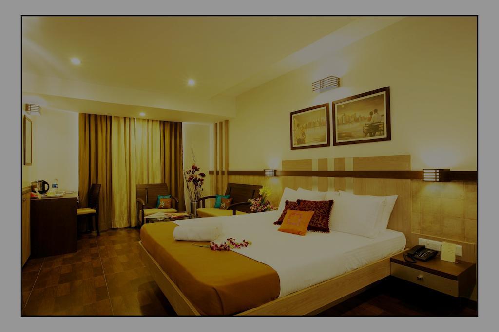 Hotel Utsav Deluxe Pune Camera foto